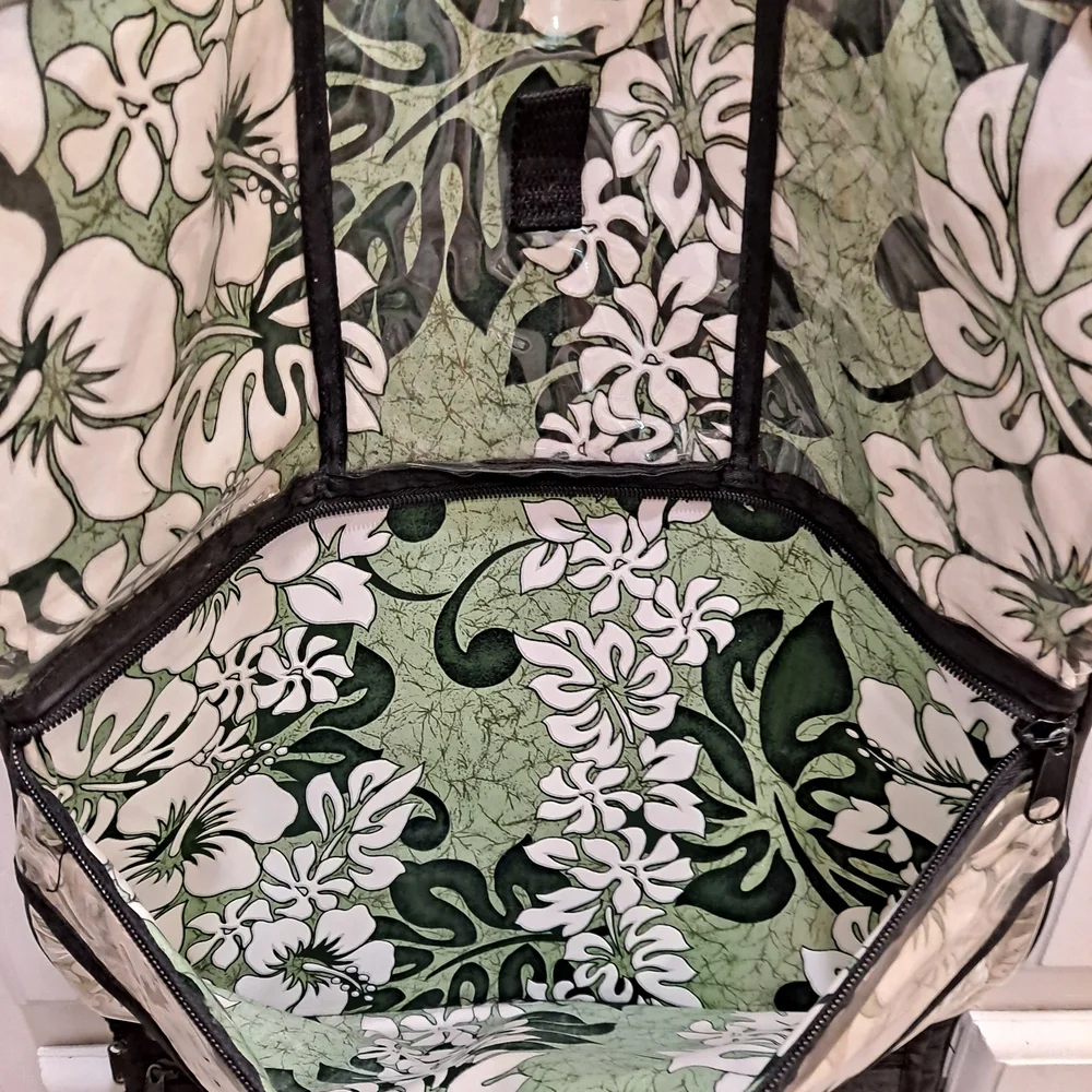 Celebrity Floral Trifold Heavy Duty Hanging Makeup Organizer with Black Trim